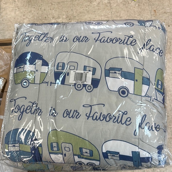 Bedding comforter set twin - Picture 2 of 3